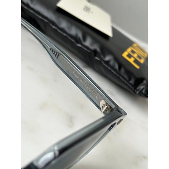 NEW Fendi FE40025F Blue Mirror Logo Lens Unisex Sunglasses - Picture 8 of 8